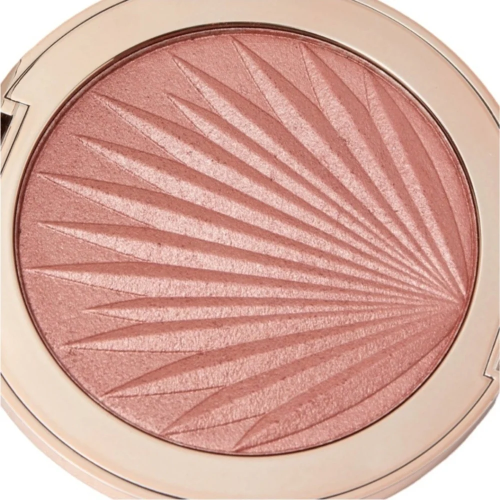 NIB Makeup Revolution Glow Splendour Ultra Glow Highlighter – Luminous (0.45 oz)